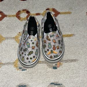 Toddler bug shoes